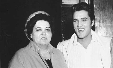 pictures of elvis when his mom died|Meet Gladys Presley, Elvis Presley’s Mother And The ‘Love Of。